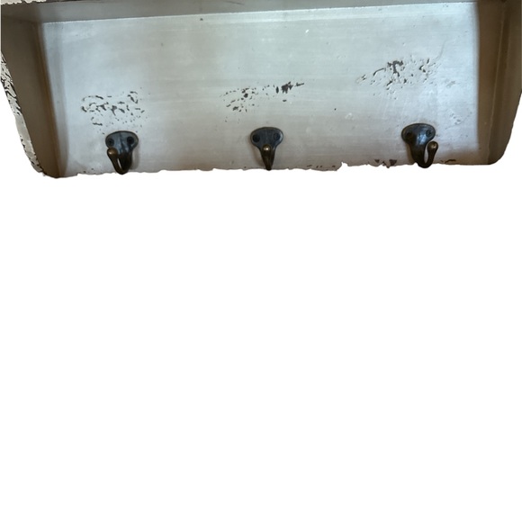 Rustic decor shelf with 4 metal removable baskets with 1-2-3-4 on baskets NWT - Picture 9 of 15